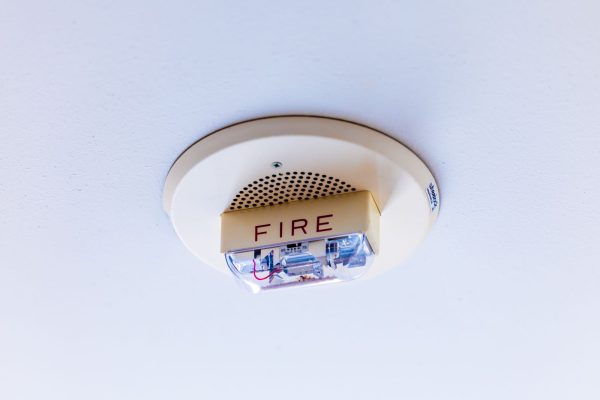 Ceiling-mounted fire alarm strobe